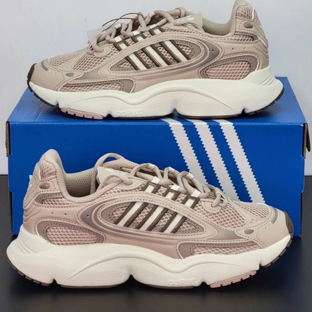 Adidas White and Cream Ozmillen Sneakers NWT - Picture 5 of 5